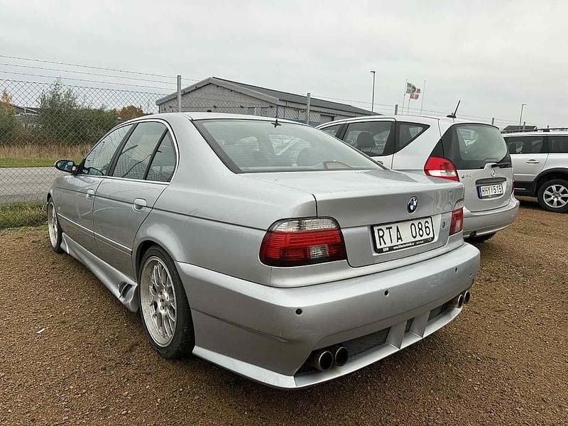 Begagnad BMW 540 M Sport 286 HK (210 kW) 1996 Ljusgrå Sedan