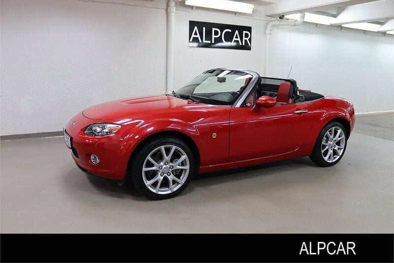 Röd Begagnad 2005 Mazda MX5 Edition Cab | 139 900 kr (Marknadspris) - Bild 1/4
