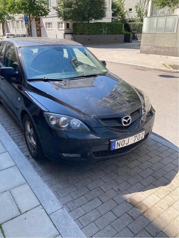 Svart Begagnad 2008 Mazda 3 Inclusive Halvkombi | 16 000 kr (Marknadspris) - Bild 1/4