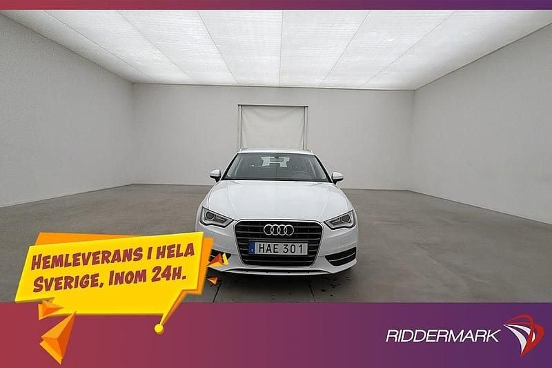 Begagnad Audi A3 Sportback Attraction 125 HK (91 kW) 2015 Vit Halvkombi