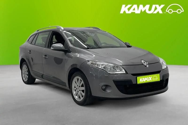 Silver/grå Begagnad 2012 Renault Mégane GrandTour Kombi | 69 700 kr (Marknadspris) - Bild 1/4