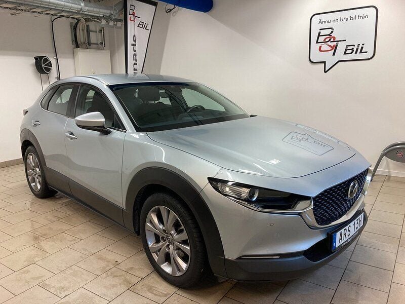 Grå Begagnad 2019 Mazda CX-30 SUV | 199 900 kr (Marknadspris) - Bild 1/4