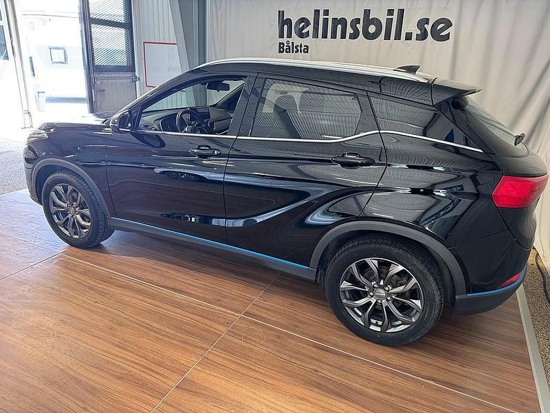 Begagnad DFSK Seres 3 119 kW (163 HK) 2021 Svart SUV