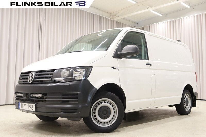 Vit Begagnad 2018 VW T6 Van | 199 900 kr (Superpris) - Bild 1/4