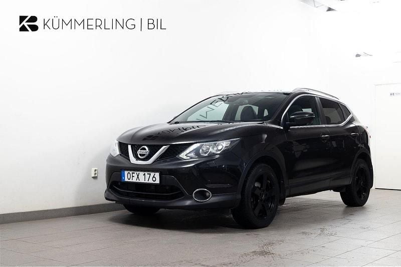 Svart Begagnad 2017 Nissan Qashqai 360º SUV | 139 900 kr (Bra pris) - Bild 1/4