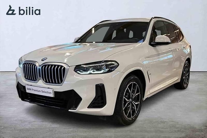 Vit Begagnad 2023 BMW X3 SUV | 449 000 kr (Marknadspris) - Bild 1/1