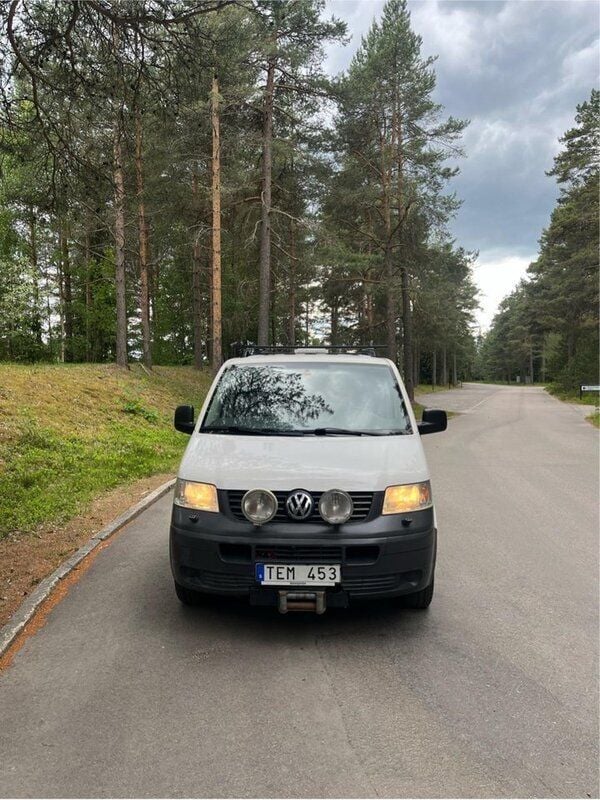 Vit Begagnad 2009 VW T5 Van | 73 000 kr (Marknadspris) - Bild 1/4