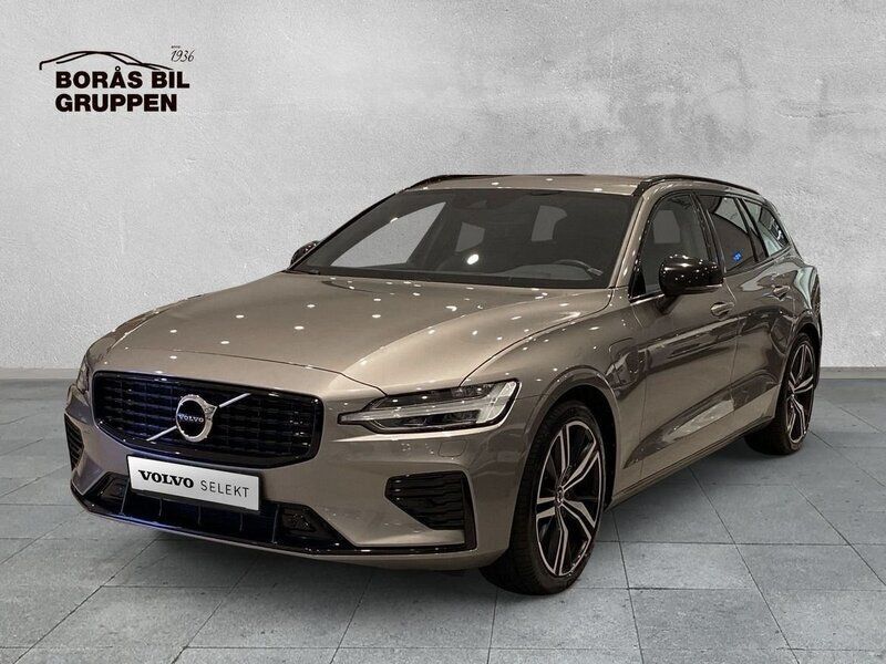 Grå Begagnad 2022 Volvo V60 R-Design Kombi | 399 000 kr (Marknadspris) - Bild 1/4