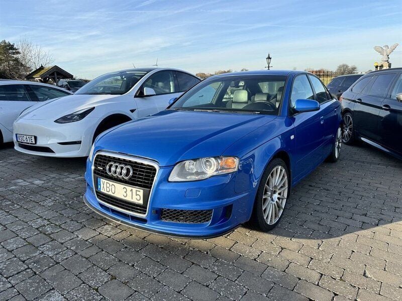 Blå Begagnad 2005 Audi A4 Sedan | 89 000 kr - Bild 1/4