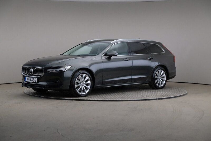 Mörkgrå (pine grey (metallic)) Begagnad 2021 Volvo V90 Momentum Kombi | 309 000 kr (Superpris) - Bild 1/4