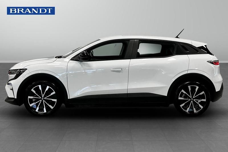 Begagnad Renault Mégane IV Evolution 97 kW (132 HK) 2023 Vit Halvkombi