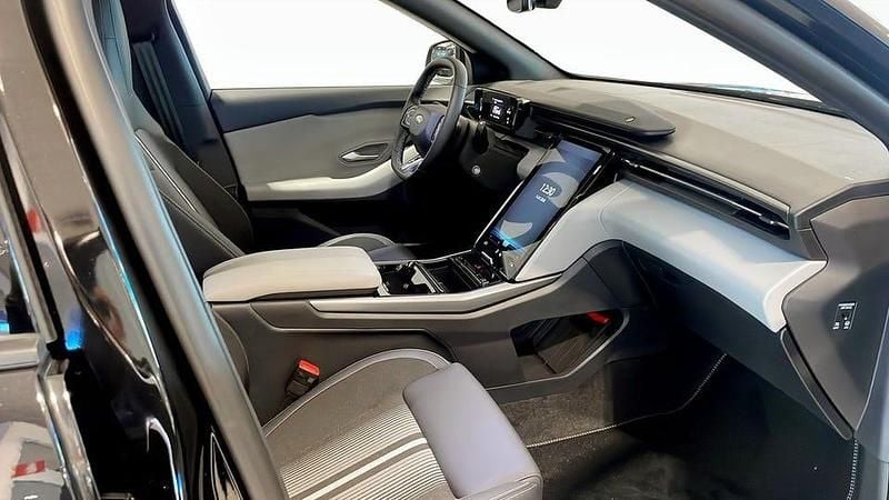 Begagnad Ford Capri Business Edition 210 kW (286 HK) 2025 Svart SUV