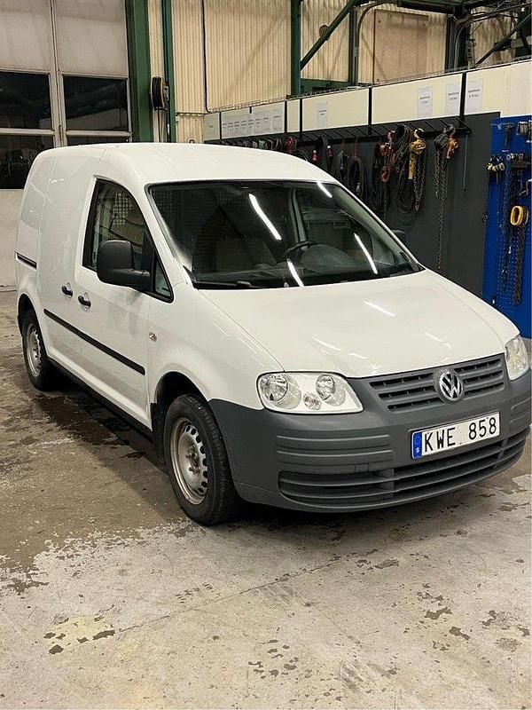 Vit Begagnad 2010 VW Caddy Minibuss | 49 000 kr (Marknadspris) - Bild 1/4