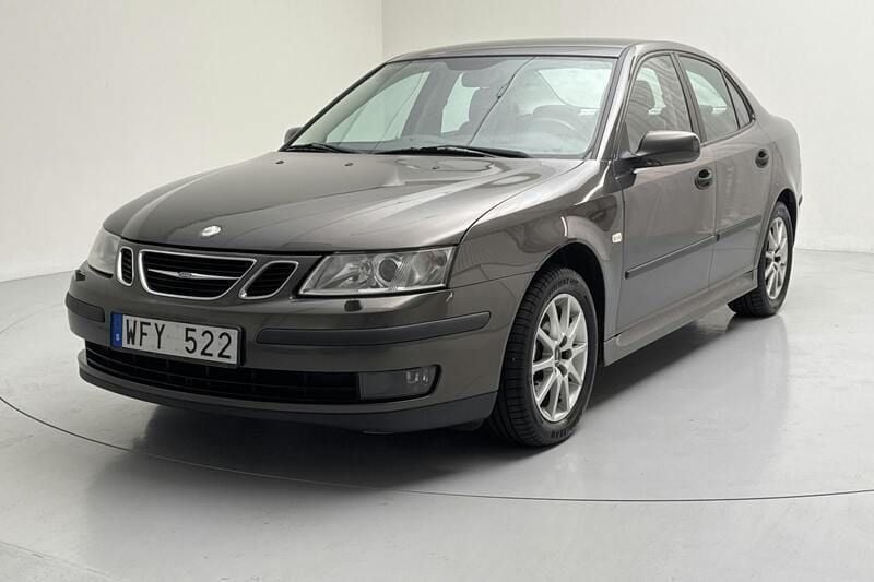 Brun Begagnad 2005 Saab 9-3 | 54 500 kr (Marknadspris) - Bild 1/4