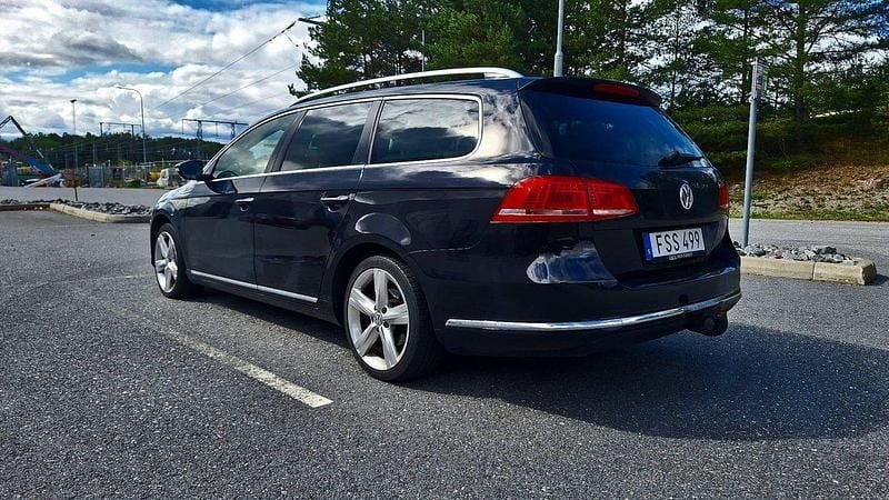 Svart Begagnad 2011 VW Passat Kombi | 59 000 kr (Bra pris) - Bild 1/4