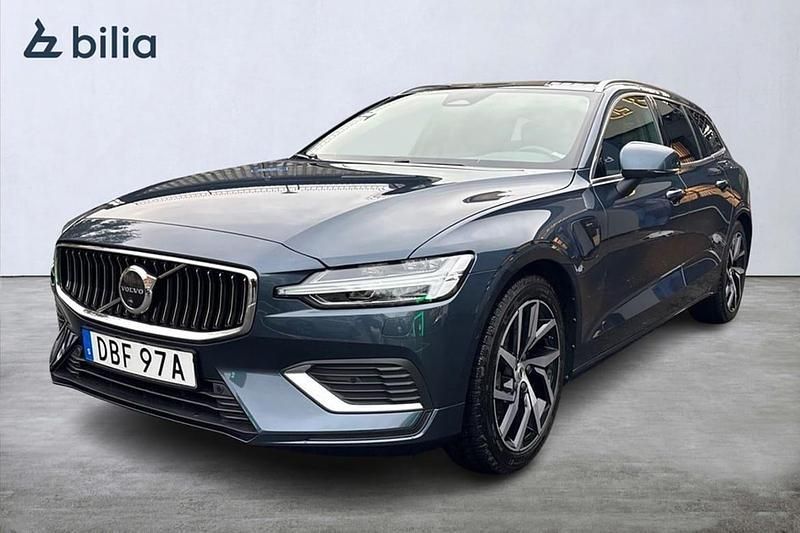 Blå Begagnad 2023 Volvo V60 Kombi | 384 900 kr (Marknadspris) - Bild 1/4
