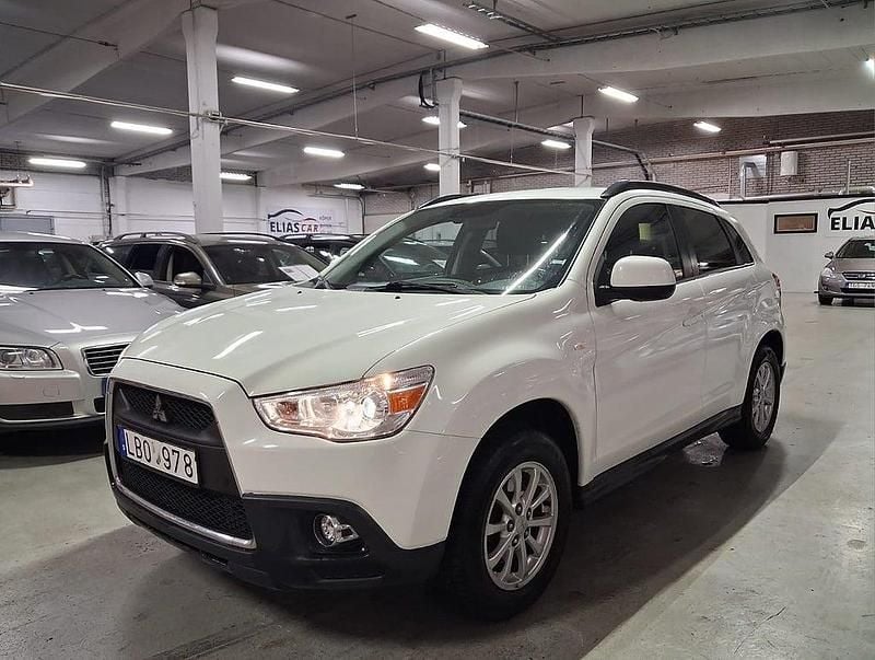 Begagnad Mitsubishi ASX 117 HK (86 kW) 2010 Vit SUV