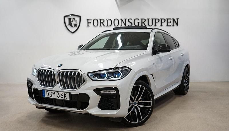Vit Begagnad 2019 BMW X6 M Sport SUV | 709 800 kr (Marknadspris) - Bild 1/4