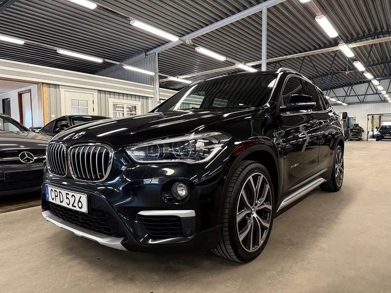 Begagnad BMW X1 xLine 190 HK (139 kW) 2016 Svart SUV