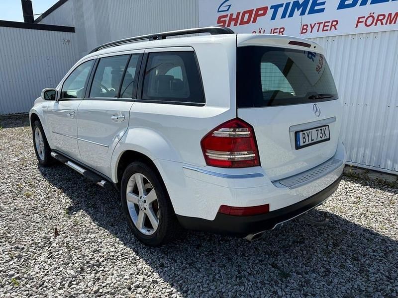 Begagnad Mercedes GL420 306 HK (225 kW) 2007 Vit SUV