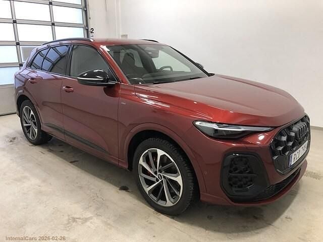 Begagnad Audi Q5 S-Line 367 HK (269 kW) 2025 Grenadinröd metallic SUV