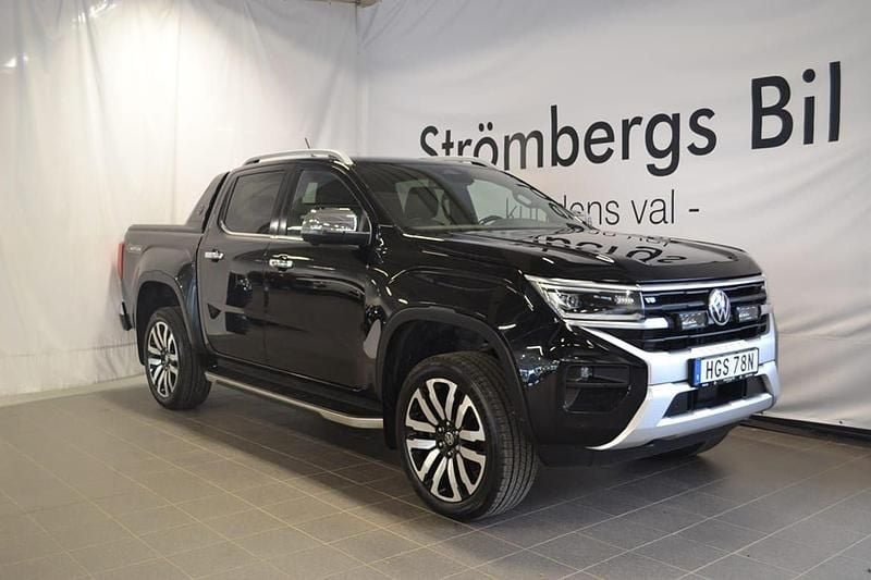 Silver Begagnad 2023 VW Amarok Aventura Pickup | 729 000 kr (Marknadspris) - Bild 1/4