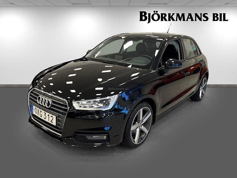 Svart Begagnad 2015 Audi A1 Halvkombi | 139 900 kr - Bild 1/4