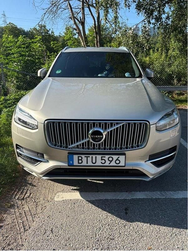 Brun Begagnad 2016 Volvo XC90 Inscription SUV | 310 000 kr (Bra pris) - Bild 1/4