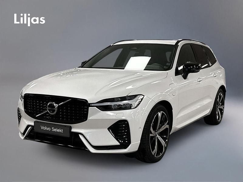 Vit Begagnad 2024 Volvo XC60 Plus SUV | 599 000 kr (Marknadspris) - Bild 1/3