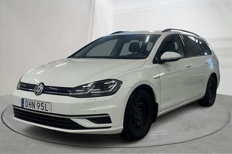 Begagnad VW Golf VII 130 HK (95 kW) 2020 Vit