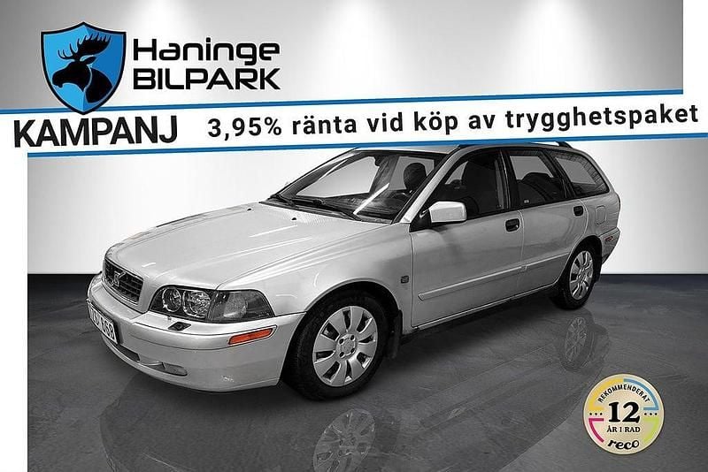 Ljusgrå Begagnad 2003 Volvo V40 Kombi | 14 995 kr (Bra pris) - Bild 1/2