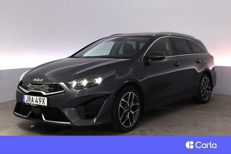 Grå Begagnad 2022 Kia Ceed Sportswagon 2 Kombi | 303 900 kr (Dyr) - Bild 1/4