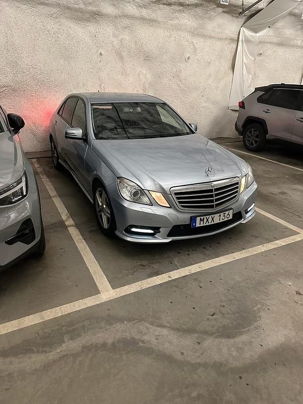 Begagnad 2013 Mercedes E220 Sedan | 130 000 kr (Bra pris) - Bild 1/2