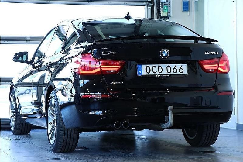 Begagnad BMW 320 Gran Turismo Sport Line 190 HK (139 kW) 2018 Svart Halvkombi