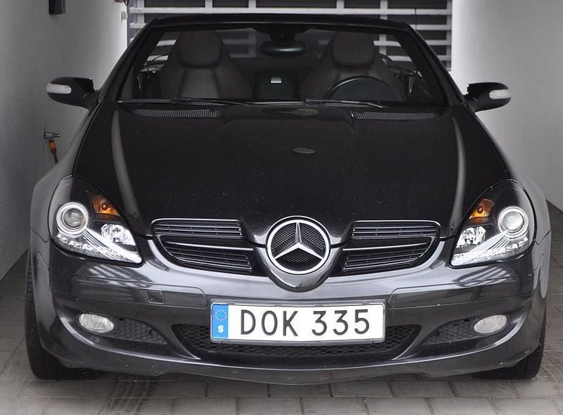 Begagnad Mercedes SLK200 164 HK (120 kW) 2004 Svart Cab