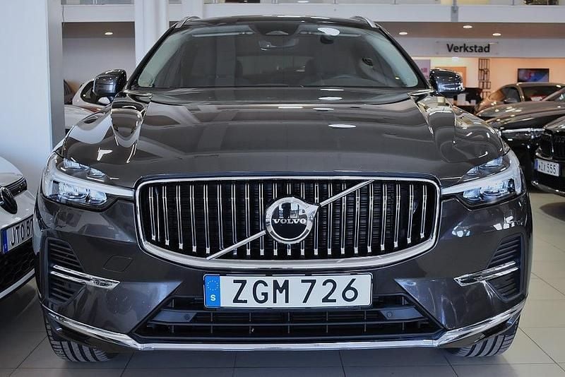 Begagnad Volvo XC60 350 HK (257 kW) 2021 Grå SUV