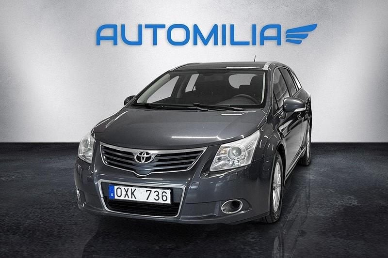 Mörkblå Begagnad 2011 Toyota Avensis Business Edition Kombi | 34 900 kr (Dyr) - Bild 1/4