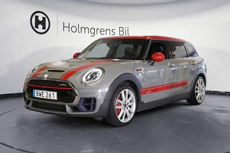 Grå Begagnad 2017 Mini John Cooper Works Clubman Kombi | 249 800 kr (Superpris) - Bild 1/4