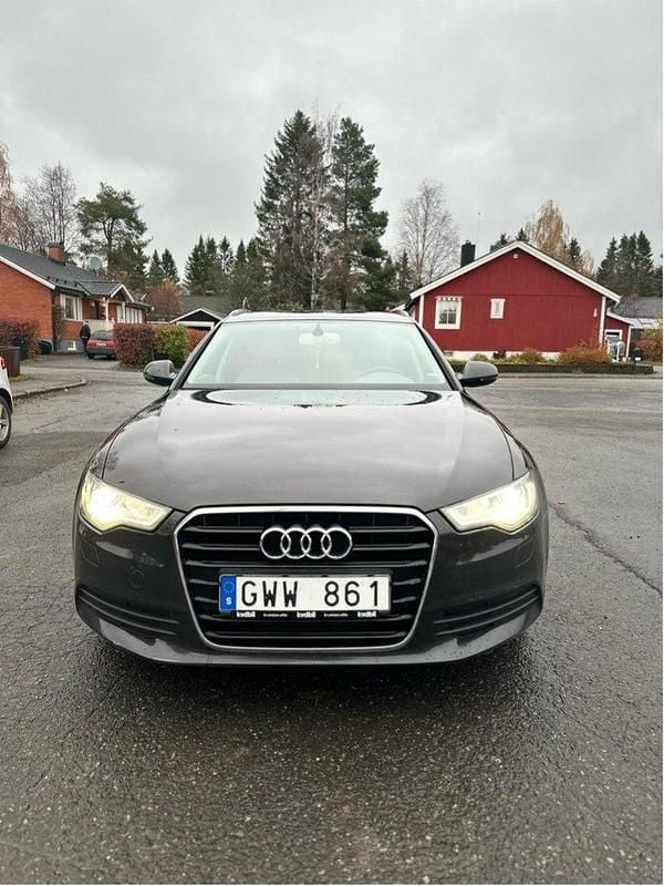 Grå Begagnad 2012 Audi A6 Proline Kombi | 125 000 kr (Marknadspris) - Bild 1/4