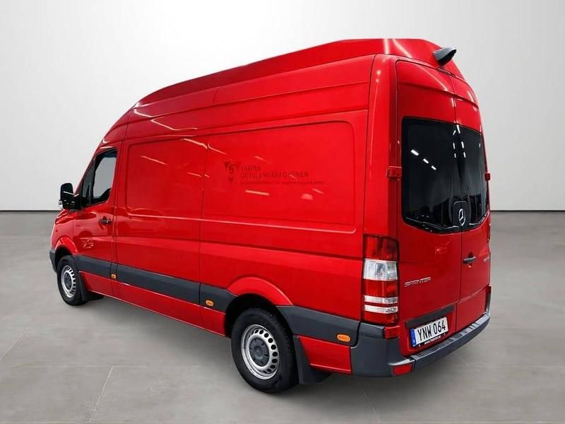 Begagnad Mercedes Sprinter 156 HK (114 kW) 2017 Röd
