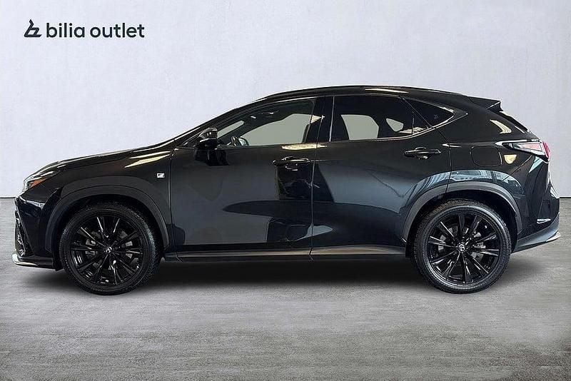 Begagnad Lexus NX450h+ Sport Line 309 HK (227 kW) 2022 Svart SUV