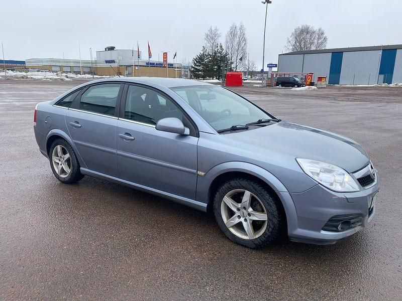 Begagnad Opel Vectra GTS 150 HK (110 kW) 2006