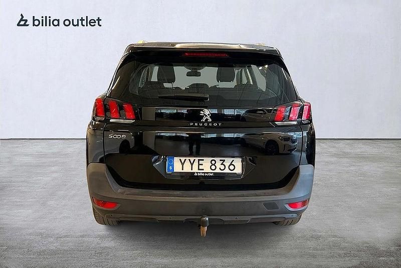 Begagnad Peugeot 5008 2017 Svart