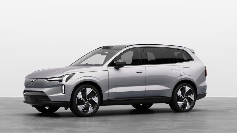 Silver Ny 2025 Volvo EX90 Performance SUV | 1 231 500 kr (Dyr) - Bild 1/4