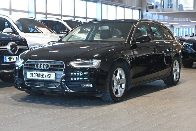 Svart (briliantsvart) Begagnad 2013 Audi A4 Kombi | 114 000 kr (Lite dyr) - Bild 1/4