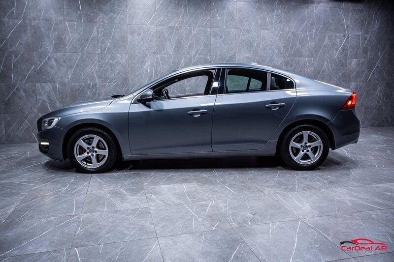 Begagnad Volvo S60 Momentum 191 HK (140 kW) 2016 Grå Sedan