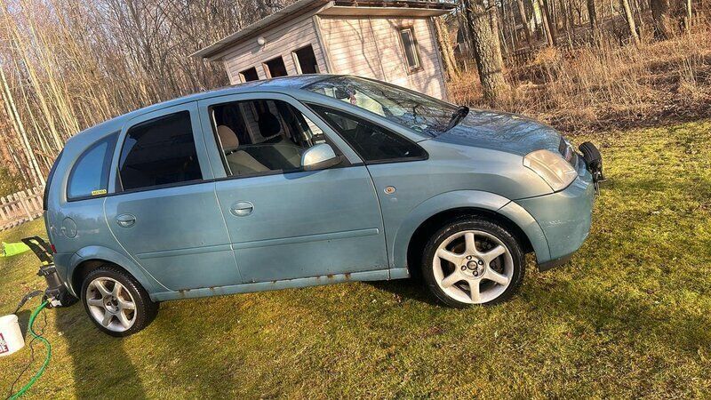 Grå Begagnad 2006 Opel Meriva Minibuss | 10 000 kr (Bra pris) - Bild 1/1