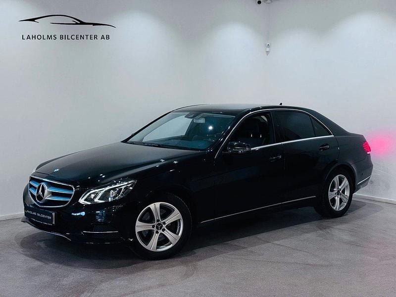 Svart Begagnad 2016 Mercedes E220 Avantgarde Sedan | 139 900 kr (Bra pris) - Bild 1/4