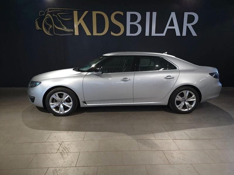 Grå Begagnad 2011 Saab 9-5 Vector Sedan | 169 900 kr - Bild 1/4