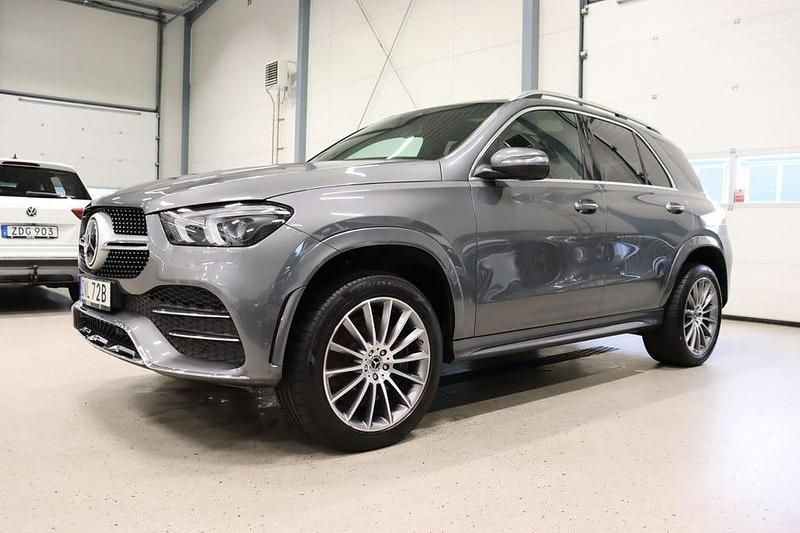 Grå Begagnad 2022 Mercedes GLE350 AMG line SUV | 759 800 kr (Dyr) - Bild 1/4
